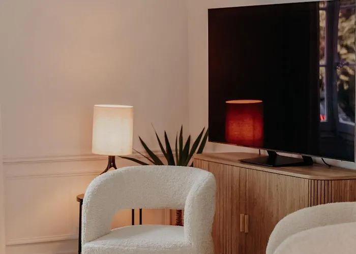 Willa Manoir De La Plume *